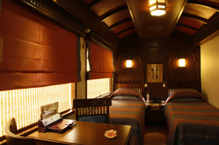 悠久のインド 宮殿列車の旅/マハラジャエクスプレス