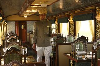 悠久のインド 宮殿列車の旅/マハラジャエクスプレス