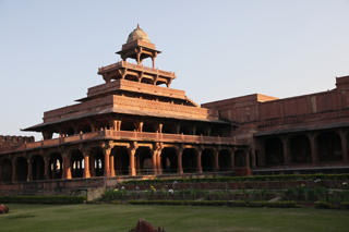 悠久のインド 宮殿列車の旅/マハラジャエクスプレス