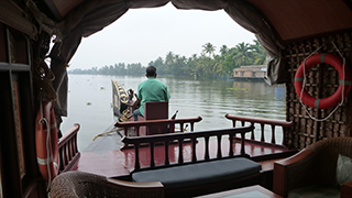 南インド ケララ州～スパイスとアーユルヴェーダの故郷を行く～