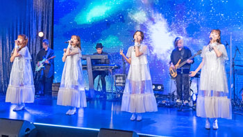 ももいろクローバーZ