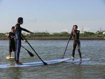 秋の海で風と遊ぼう