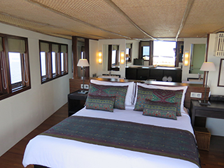 豪華帆船プルナマ号 フローレス海の冒険航海