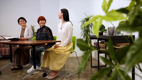 山本浩未のメイク術　メイク前の艶出しテクニック_1