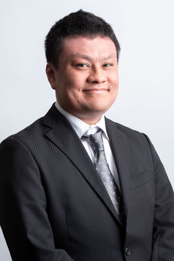 山本 直