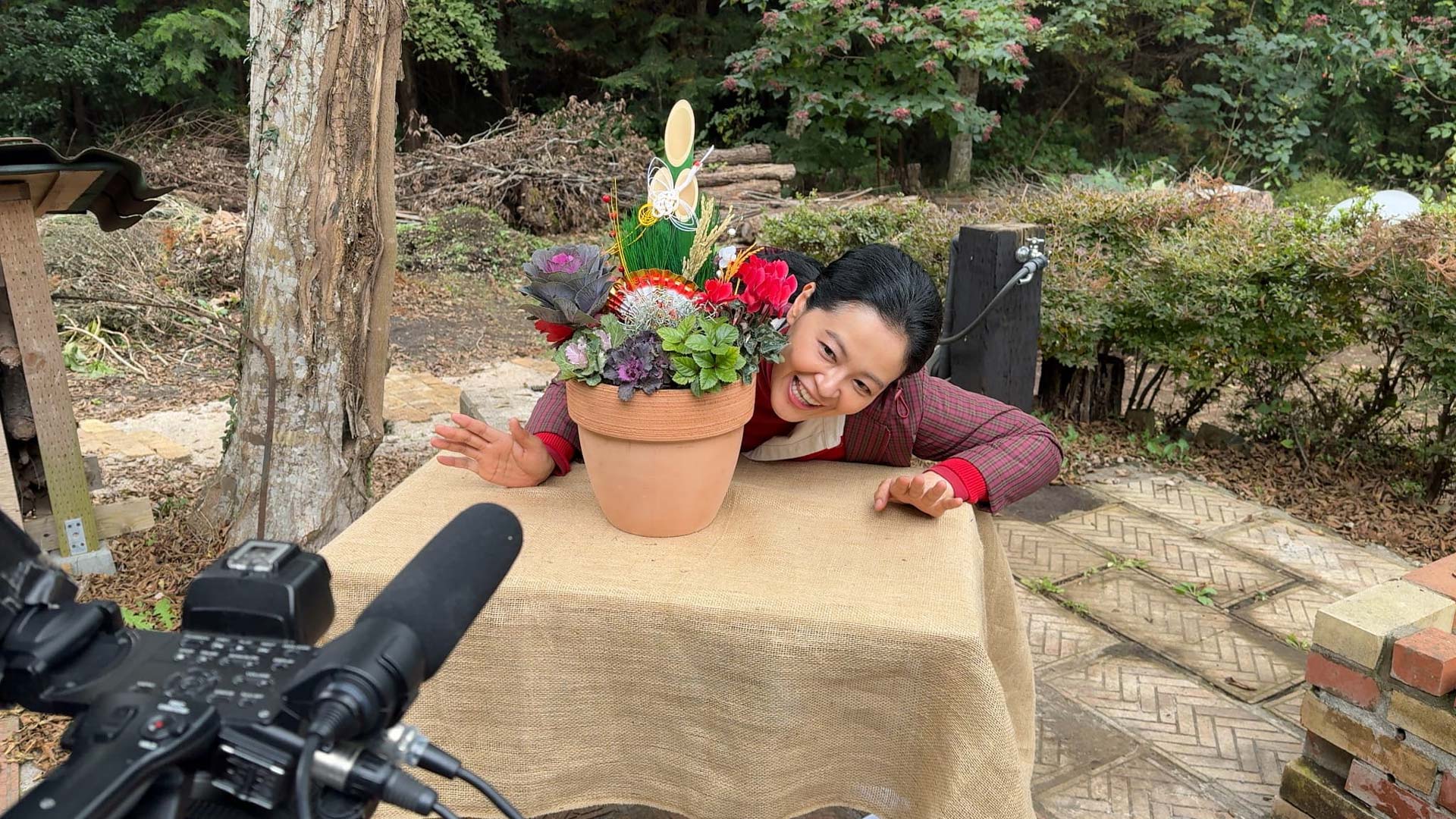 小道、バラ、柵、シェード、ハーブガーデン・・・全部振り返ります!『黒谷友香、お庭つくります』友の庭 ビフォーアフター新春拡大SP 2026年1月3日(土)午前10時00分~11時00分放送 小道、バラ、柵、シェード、ハーブガーデン・・・全部振り返ります!『黒谷友香、お庭つくります』友の庭 ビフォーアフター新春拡大SP 2026年1月3日(土)午前10時00分~11時00分放送